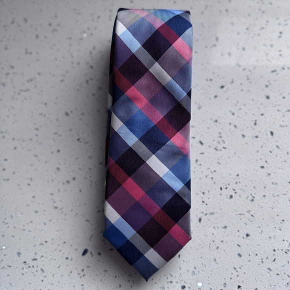 Express Men’s Plaid Necktie | Navy, Royal Blue, Red & White Geometric - Picture 4 of 9
